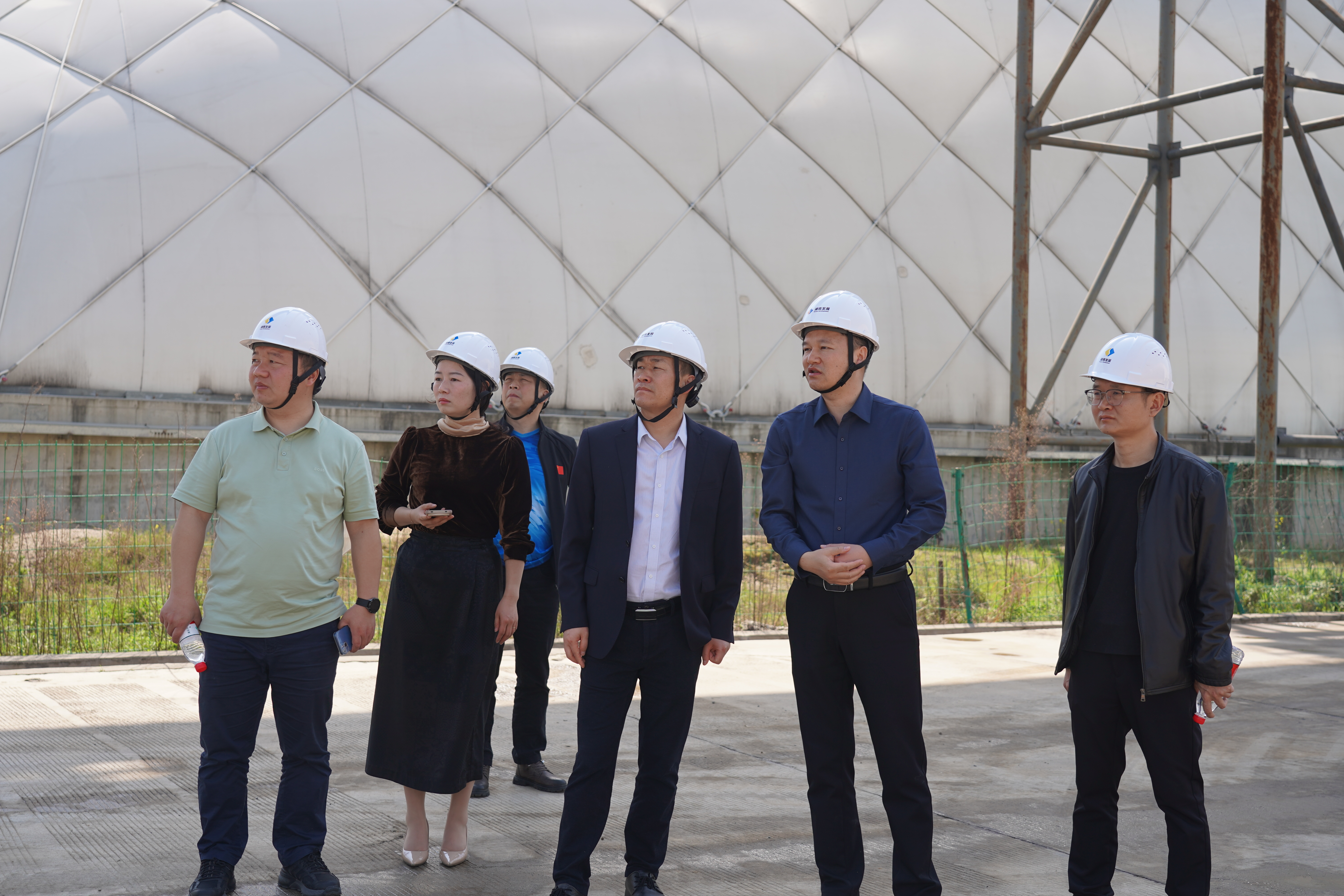 沅江市副市長謝貴調(diào)研湖南發(fā)展機(jī)制砂和砂石集散中心項(xiàng)目