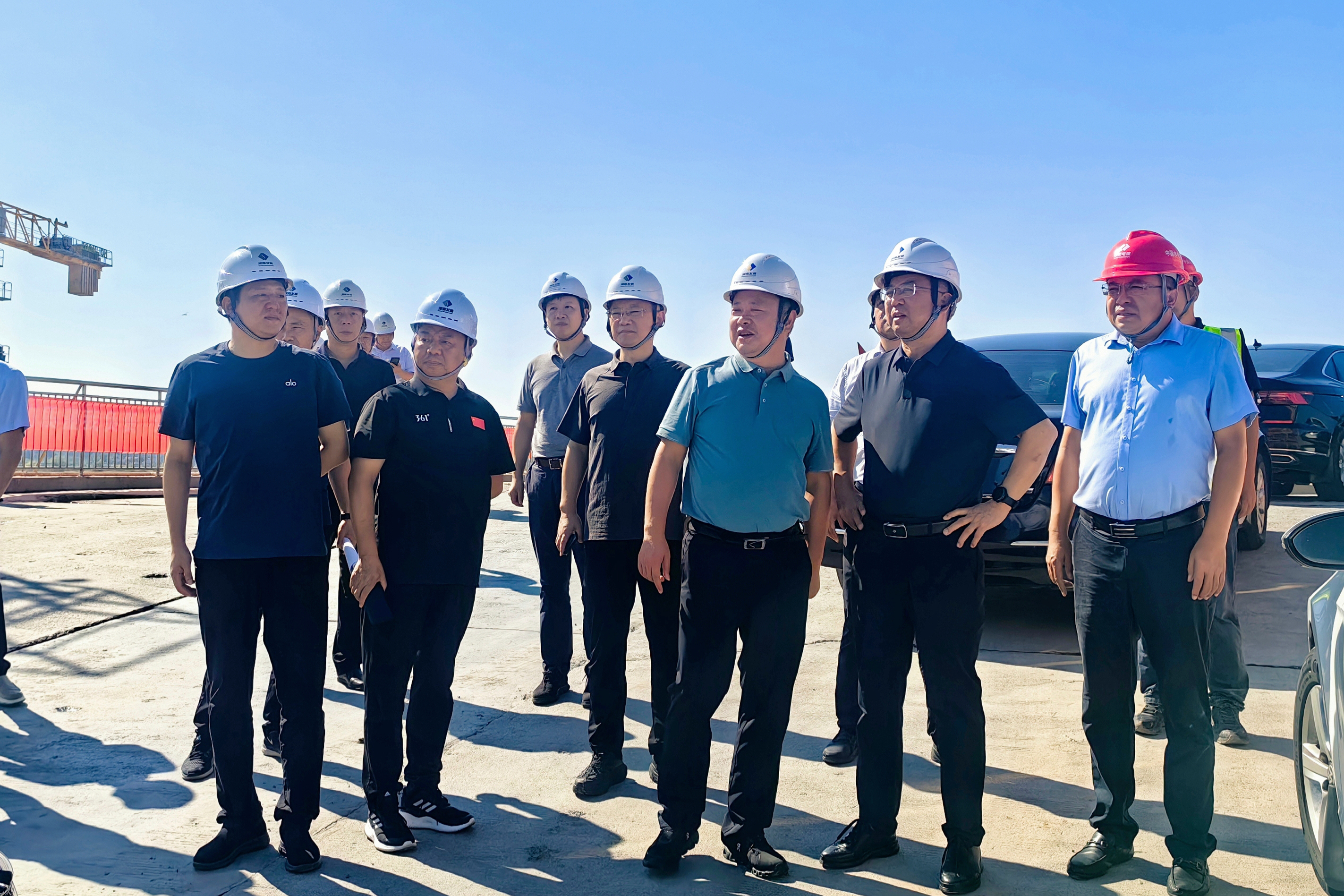 淥口區委書記李曉彤率隊調研株洲航電擴機工程項目